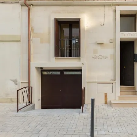 Apartment Maison Rudy - By Annet Lecce